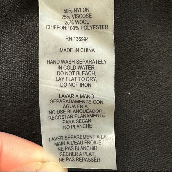 Vila Milano Wool Blend Black Knit Pleated Chiffon Cuffs Sweater, Sz Large - Picture 10 of 11